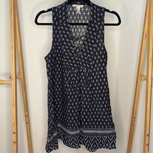 Forever 21 Black and White Collared Shift Dress size S